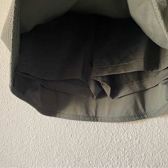 Slazenger Golf Skort Womens S Green Perforated Active Outdoor Pull on EUC - Picture 3 of 12